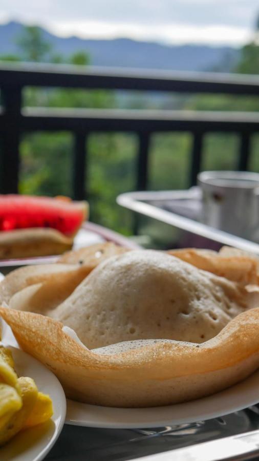 The Bliss Homestay Ella Bagian luar foto